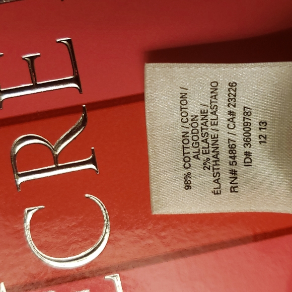 PINK Victoria's Secret Distressed Denim Shorts Size 2 Dark Wash High Waisted NWT - Picture 11 of 15